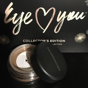 BareMinerals Eyeshadow “Heart Cross Buns”